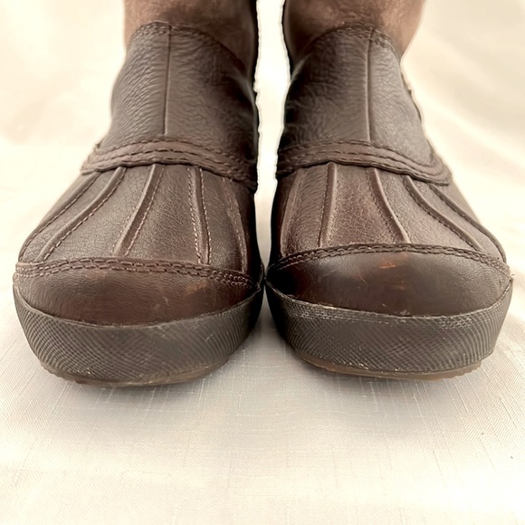 UGG / Waterproof~No Laces Boots - Picture 5 of 16